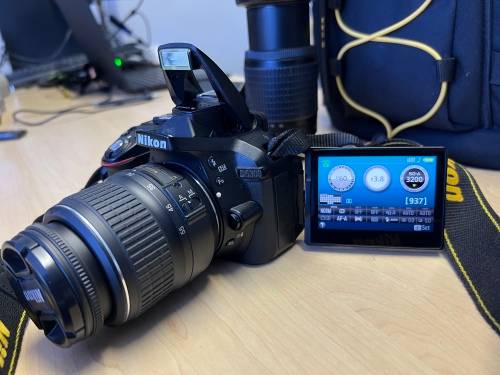 NIKON D5300 with 2 Lens & accessories  *Nikon D5300 DSLR Camera Body *Nikon 18-55mm DX Lens + UV fil