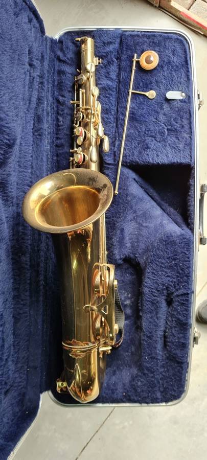 Conn 1970`s Tenor Saxophone