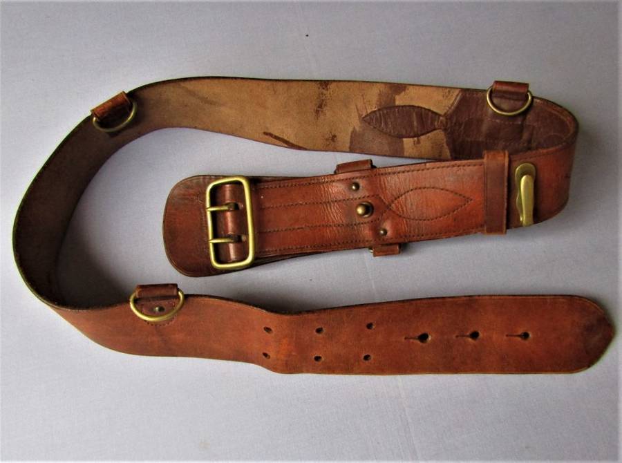 1945 WW2 Military Leather Sam Browne Belt
