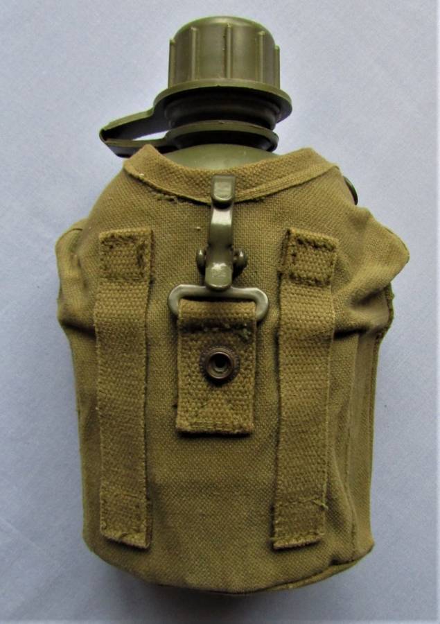 SADF BORDER WAR WATER BOTTLE WITH FIRE BUCKET