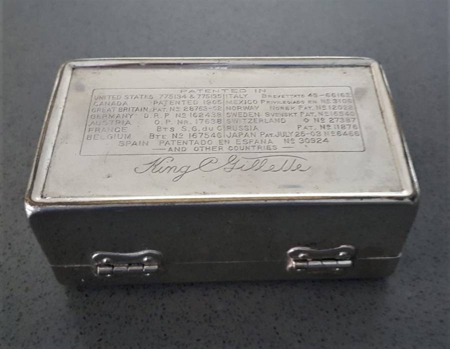 Vintage King Gillette Razor Metal Case