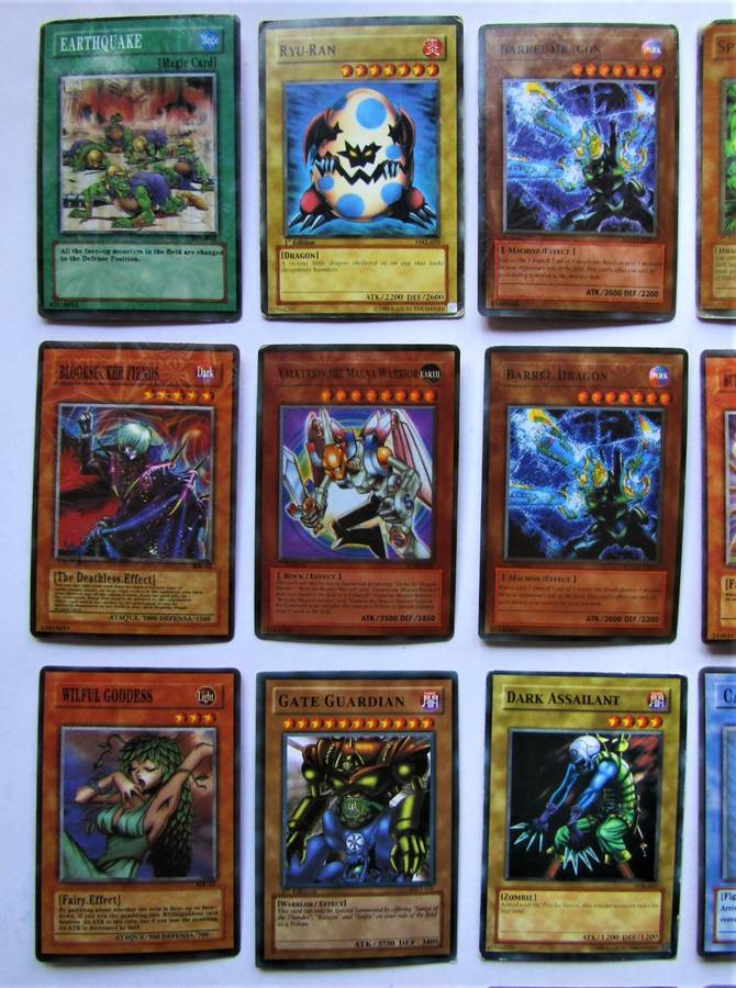 30 Old Yu-Gi-Oh! Trading Cards