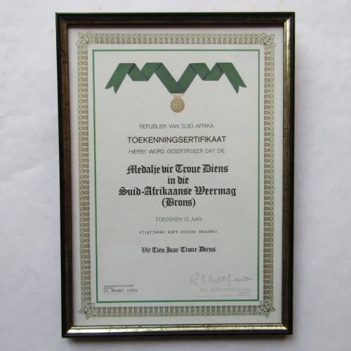1980 SADF Medalje vir Troue Diens Award Certificate to Captain Erasmus