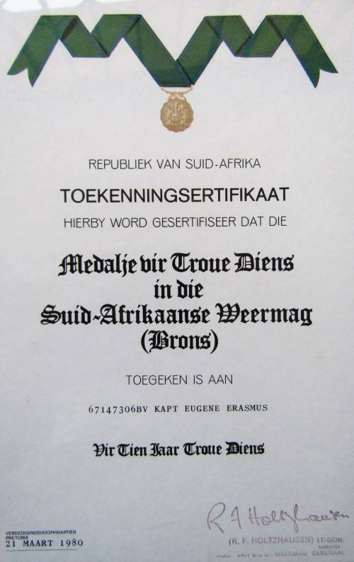 1980 SADF Medalje vir Troue Diens Award Certificate to Captain Erasmus