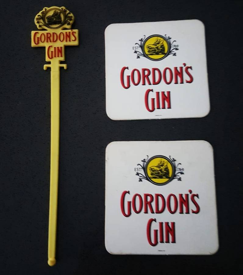 Old Gordon`s Gin Mixer and 2 Bar Coasters