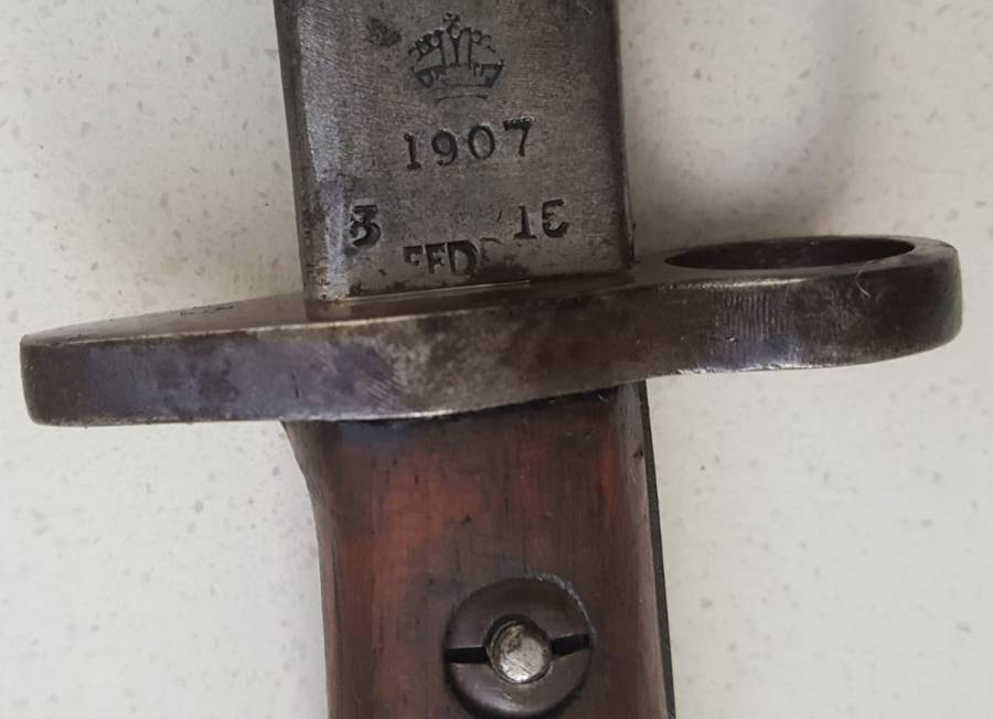 British 1907 Pattern Bayonet with Scabbard - Stamped SAP