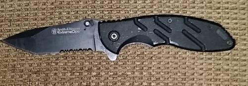 Smith & Wesson Extreme Ops Knife