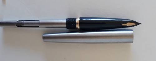 Parker 61 Flighter Deluxe Fountain Pen - Mark III, 14k Nib Plus Parker Ink
