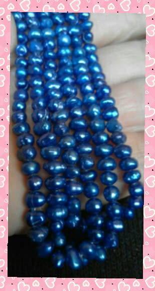 Beautifull blue freshwater pearl string 4-5mm...+-35cm long