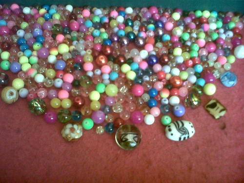 500 Glassbeads assorted in 6,8,10mm