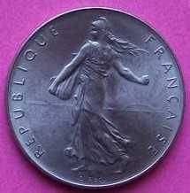 Small collection of coins of France.See photographs and description below.