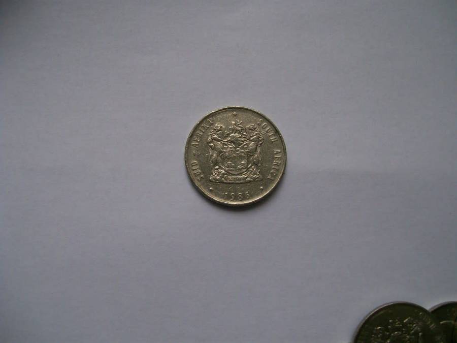 1986, 1987, 1988, 1989 and 1990 - Nickel R1.00  circulated nickel coins. See photos below.