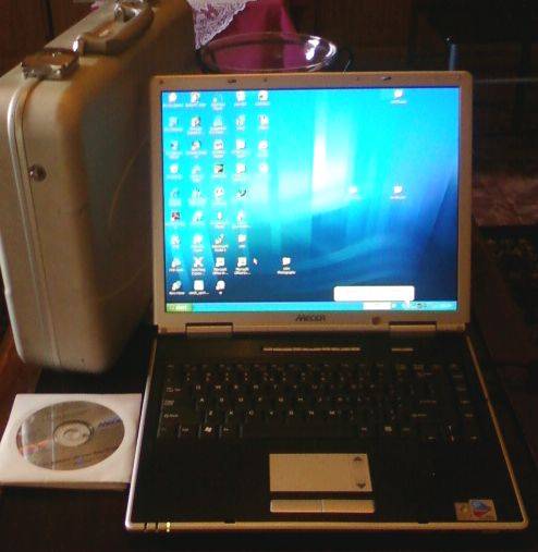 ***MECER LAPTOP AT BARGAIN PRICE***