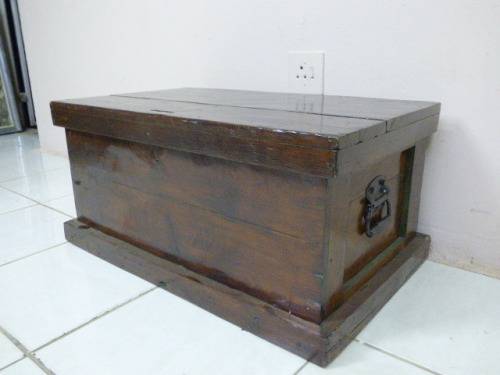 A STUNNING PINE STORAGE BOX, PERFECT FOR A CHILD'S TOY BOX, OR FOR DISPLAY AROUND THE HOME!!!