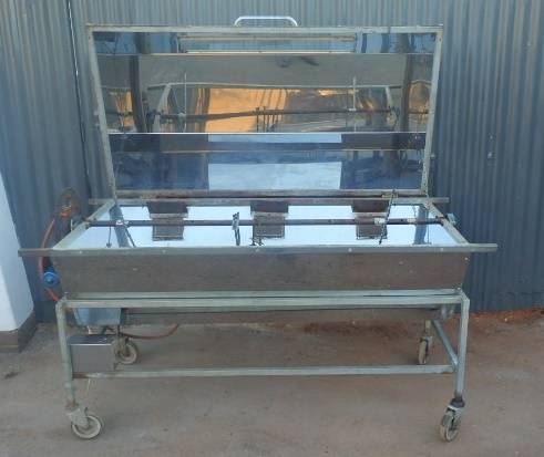 ***CATERING BUSINESS OPPORTUNITY*** AN AWESOME XL WORKING STAINLESS STEEL GAS & ELECTRIC SPIT BRAAI