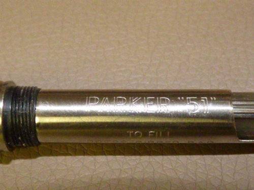 AN AWESOME VINTAGE (c1950's) BURGUNDY PARKER 51 FOUNTAIN PEN WITH A FIXED REFILL & STEEL CAP