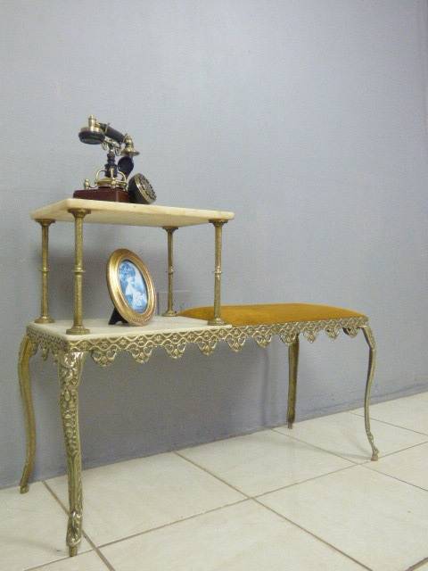 A SUPERB VINTAGE QUEEN ANNE STYLE SOLID BRASS & MARBLE TELEPHONE TABLE IN GREAT CONDITION!!