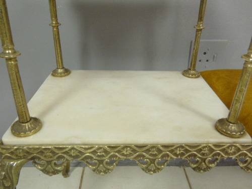 A SUPERB VINTAGE QUEEN ANNE STYLE SOLID BRASS & MARBLE TELEPHONE TABLE IN GREAT CONDITION!!