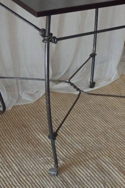 AN EXQUISITELY MADE STURDY WROUGHT IRON SQUARE "CAFE" TABLE IN FABULOUS CONDITION