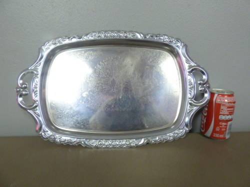 A GORGEOUS SILVER PLATED TRAY WITH BEAUTIFUL STYLED DETAILING IN WONDERFUL CONDITION