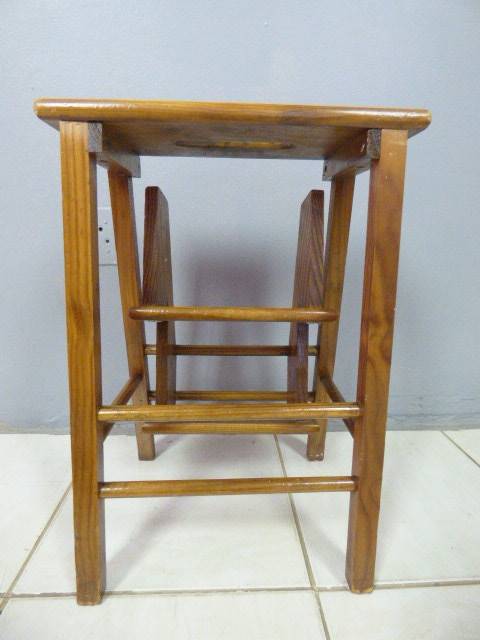 A VERY HANDY VINTAGE WOODEN 3 STEP LADDER, GREAT FOR THOSE HARD TO REACH PLACES!!