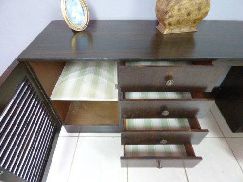 A LOVELY WOOD DRESSING TABLE w 8 DRAWERS & CUPBOARD. PERFECT TO PAINT!!