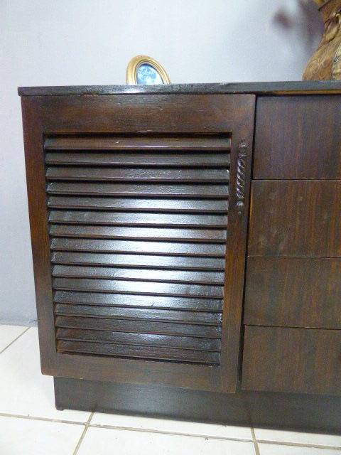 A LOVELY WOOD DRESSING TABLE w 8 DRAWERS & CUPBOARD. PERFECT TO PAINT!!