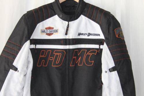 A SPECTACULAR ORIGINAL HARLEY DAVIDSON GENTS SIZE LARGE BIKE JACKET IN SUPERB CONDITION