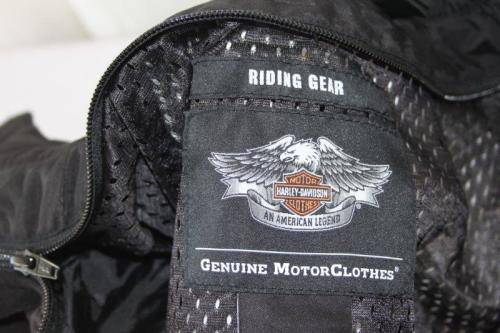 A SPECTACULAR ORIGINAL HARLEY DAVIDSON GENTS SIZE LARGE BIKE JACKET IN SUPERB CONDITION