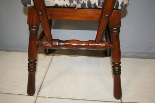 3x Wonderful dining/ occasional chairs w/ carved detailing in great condition - bid/chair - RS17Sale