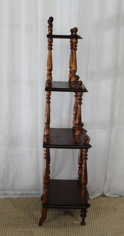 A STUNNING TALL VINTAGE FOUR-TIER "WHATNOT" DISPLAY SHELF IN GREAT CONDITION