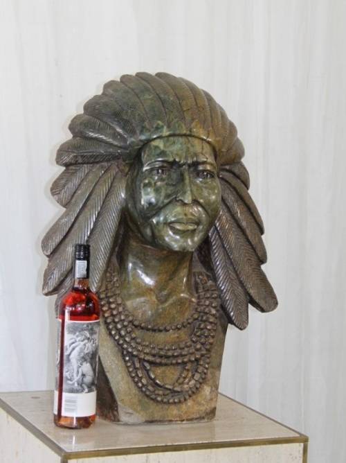 A MAGNIFICENT & UNIQUE HUGE HAND CARVED NATIVE AMERICAN INDIAN CHIEF GREEN OPAL STONE BUST SCULPTURE