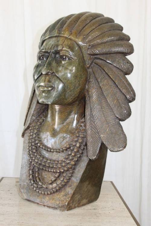 A MAGNIFICENT & UNIQUE HUGE HAND CARVED NATIVE AMERICAN INDIAN CHIEF GREEN OPAL STONE BUST SCULPTURE