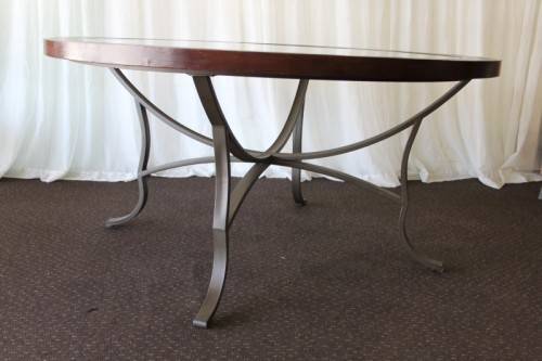 A SPECTACULAR (LARGE) ROUND 6-SEATER PATIO TABLE WITH A BEVELED GLASS TOP AND AMAZING DETAILING