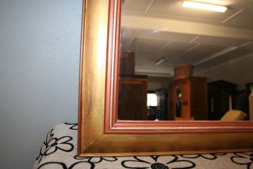 A FABULOUS GOLD/RED WALL MIRROR IN GREAT CONDITION, PERFECT FOR BATHROOM OR ENTRANCE HALL
