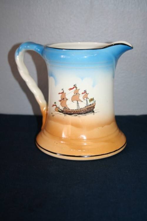 A BEAUTIFUL ANTIQUE BURLEIGH WARE JUG, HAND PAINTED BY CECIL ALDEN MADE IN ENGLAND c1930