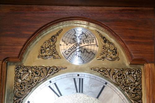 A MAGNIFICENT VINTAGE GERMAN MADE "TEMPUS FUGIT" GRANDFATHER CLOCK WITH A WESTMINSTER CHIME