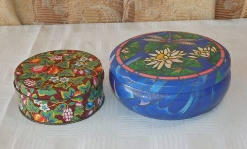 AN AWESOME COLLECTION OF 10x ASSORTED COLLECTIBLE DISPLAY TINS INCLUDING A MICKEY MOUSE TIN bid/tin