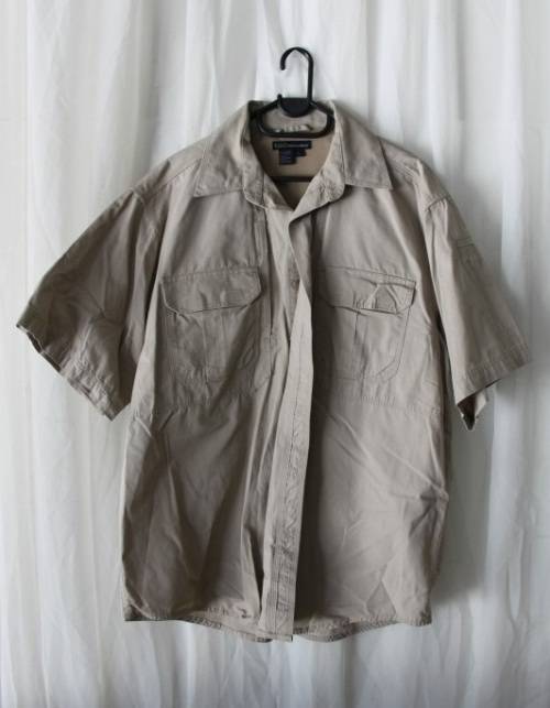 AN AWESOME COLLECTION OF 8x ORIGINAL "5.11 TACTICAL SERIES" MEN'S MILITARY STYLE SHIRTS bid/shirt