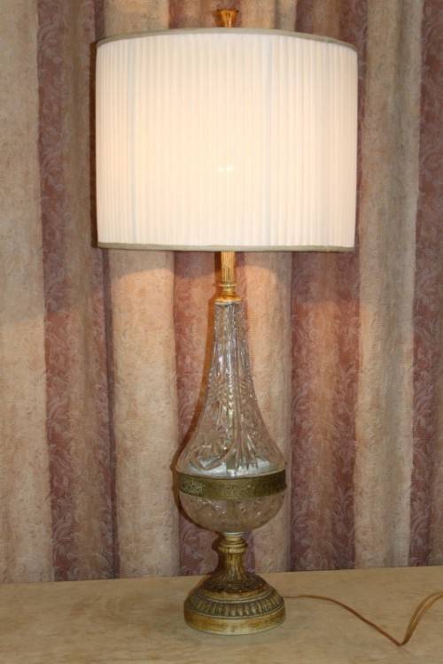 **RS17** An incredible super-rare West German made (large) hand cut lead crystal table lamp