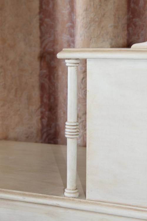 A BEAUTIFULLY MADE VINTAGE CREAM PAINT TECHNIQUE'D ON SOLID WOOD TELEPHONE TABLE WITH REGENCY LEGS