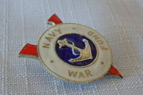 A FANTASTIC AND RARE WW2 ENAMELLED SILVER "THE WAR NAVY FUND" BADGE IN AMAZING CONDITION