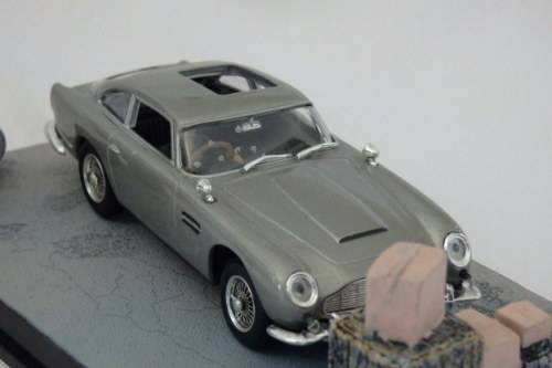 An awesome James Bond 007 "Aston Martin DB5'' die cast model car from the movie "Goldfinger''