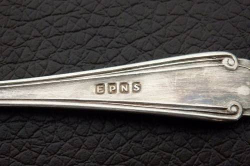 An amazing antique boxed set of English made EPNS silver plated teaspoons with stunning detailing