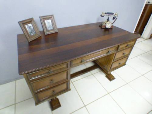 A stunning vintage 7-drawer solid teak w leather inlays office/ executives desk in awesome condition