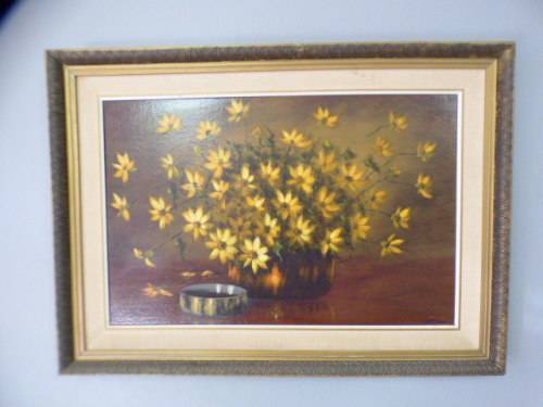 A beautiful large signed and framed "F Thompson" oil painting of yellow flowers. Gorgeous! RS17Sale