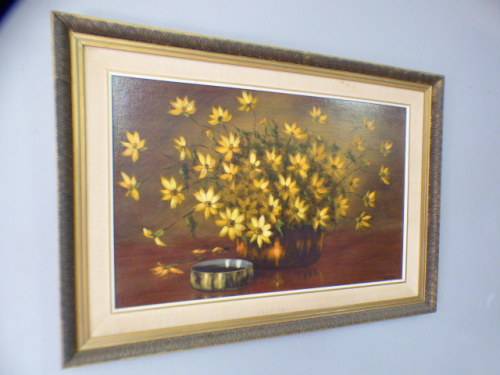 A beautiful large signed and framed "F Thompson" oil painting of yellow flowers. Gorgeous! RS17Sale