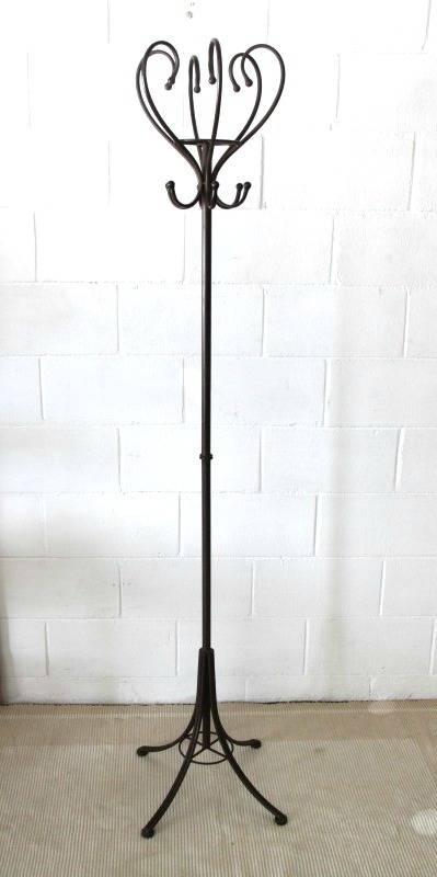 A stunning tall wrought iron coat rack/ hat stand with loads of space in very good condition