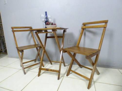 A top quality two seater wooden, all weather fold away outdoor patio/picnic set. Superb quality!!!