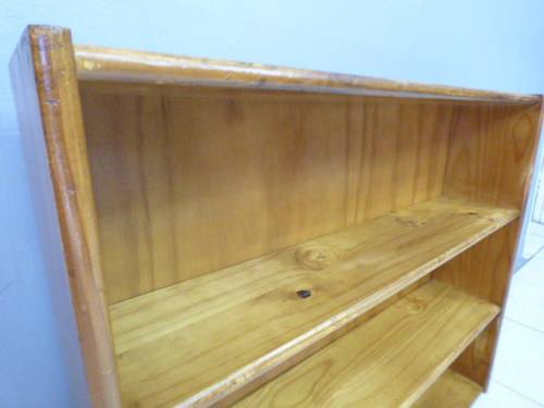 A lovely stylish wooden book case in great condition. Lovely in a study, reading room! RS17Sale